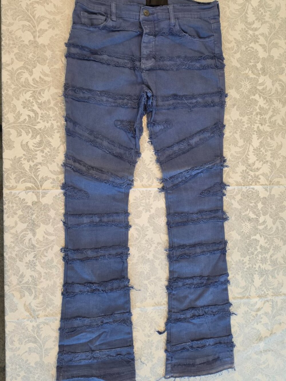 Valabasas Blue Stacked Fringe Distressed Jeans Size 34
